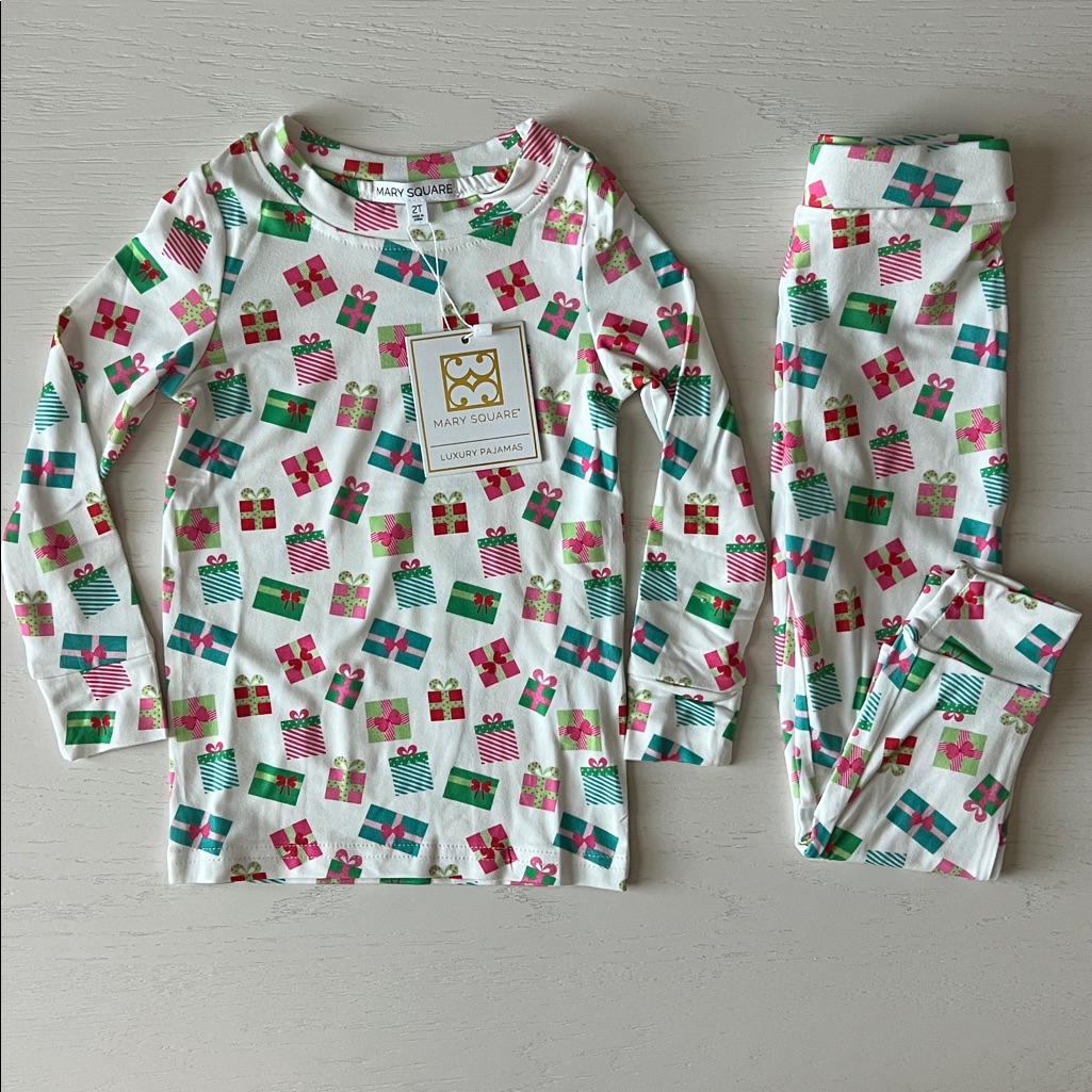 Mary Square Christmas Presents Holiday Pajama Set 2t 3t